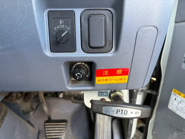 三菱 キャンター PDG-FE83DN(2WD)の写真45