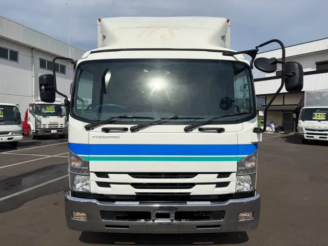 いすゞ フォワード TKG-FRR90T2(2WD)の写真2