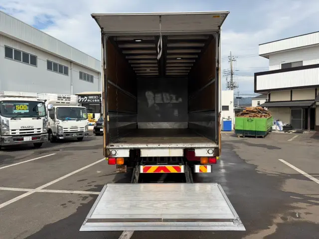 いすゞ フォワード TKG-FRR90T2(2WD)の写真14