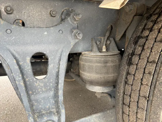 いすゞ フォワード TKG-FRR90T2(2WD)の写真24