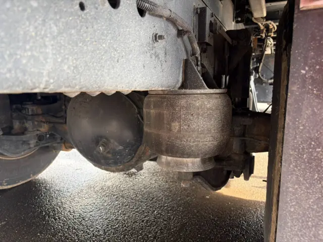 いすゞ フォワード TKG-FRR90T2(2WD)の写真34