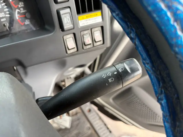 いすゞ フォワード TKG-FRR90T2(2WD)の写真49