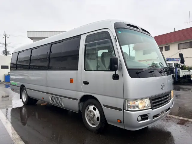 トヨタ コースター SKG-XZB50(2WD)の写真3