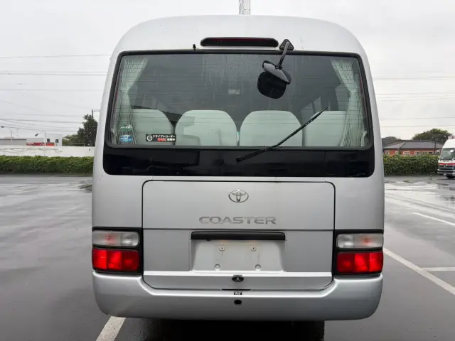 トヨタ コースター SKG-XZB50(2WD)の写真10