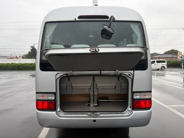 トヨタ コースター SKG-XZB50(2WD)の写真12