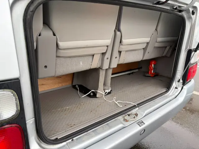 トヨタ コースター SKG-XZB50(2WD)の写真13