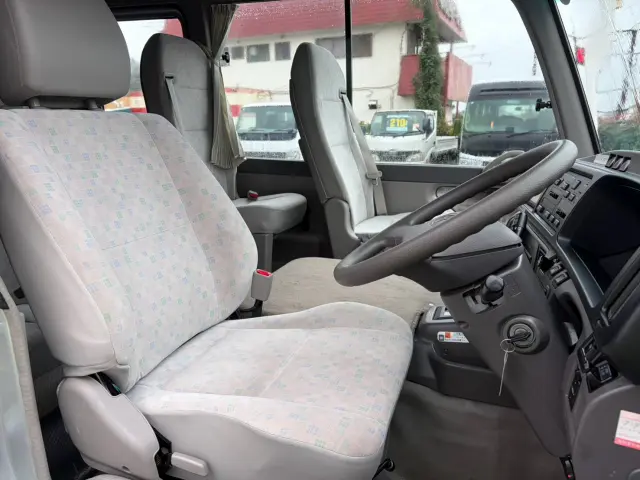 トヨタ コースター SKG-XZB50(2WD)の写真29