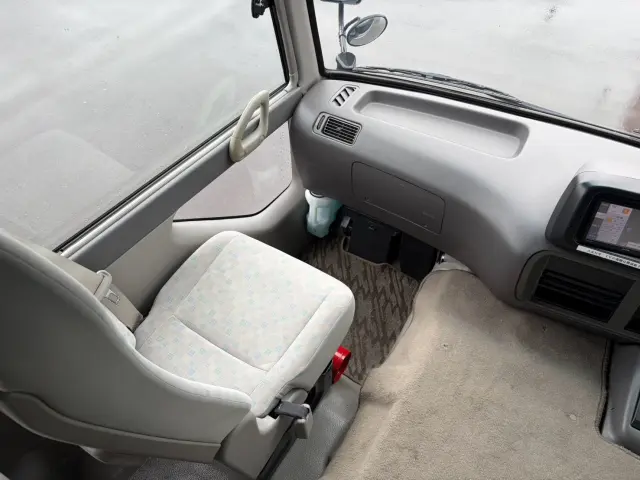 トヨタ コースター SKG-XZB50(2WD)の写真31