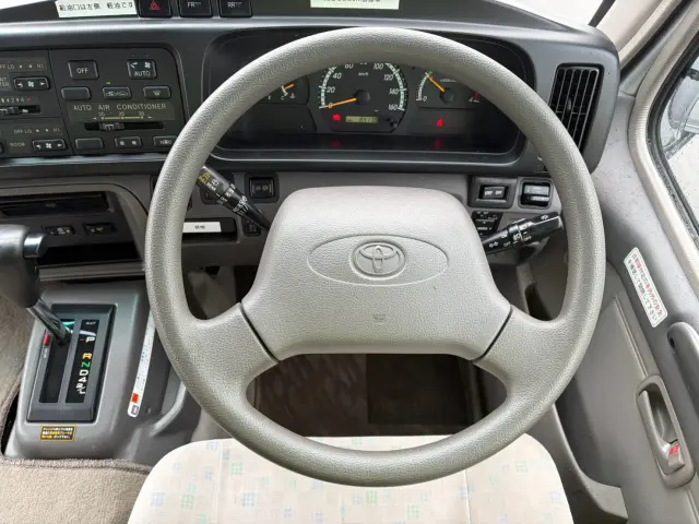 トヨタ コースター SKG-XZB50(2WD)の写真33