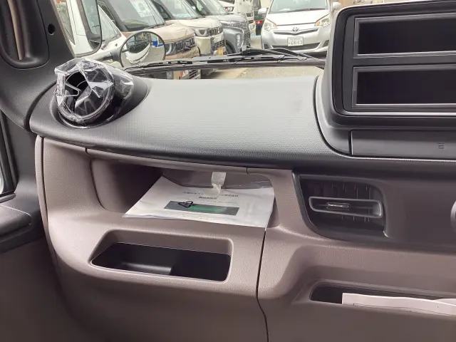 三菱 デリカ 2RG-FBA20(2WD)の写真12