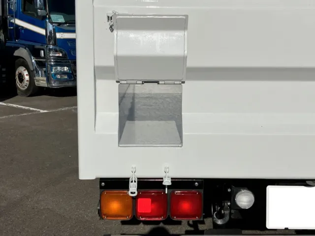 三菱 ファイター 2KG-FK62FZの写真12