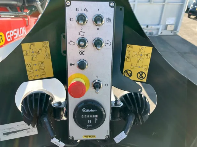 三菱 ファイター 2KG-FK62FZの写真16