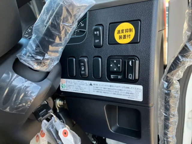 三菱 ファイター 2KG-FK62FZの写真37