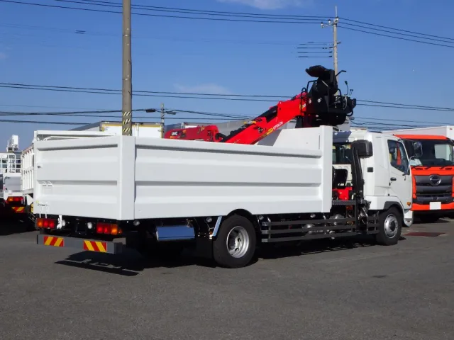 三菱 ファイター 2KG-FK62FZの写真4