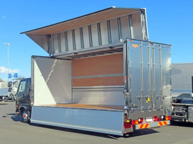 三菱 ファイター 2KG-FK62F(2WD)の写真3