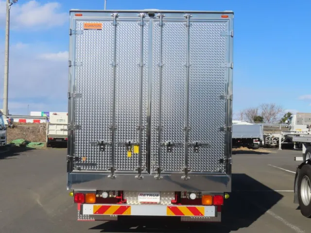 ハンマーロック・扉丁番・リアレールはステンレス製、リア扉表面パネルはウロコステンが使われています。|三菱 ファイター 2KG-FK62F(2WD)の写真14