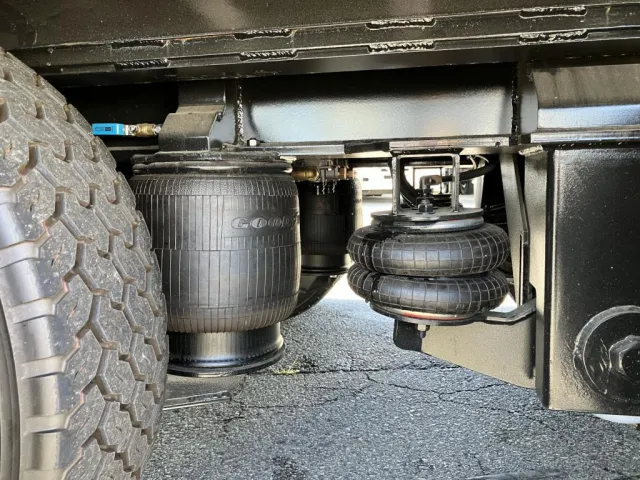 エアサスです。|花見台  HST250Eの写真7