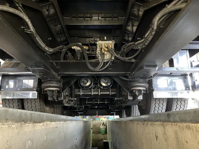 下周りの状態です。中央から前軸|花見台  HST250Eの写真12