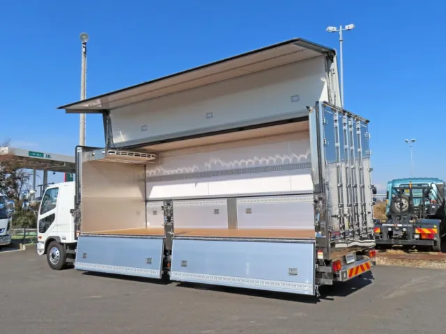 三菱 ファイター 2KG-FK65F(2WD)の写真3