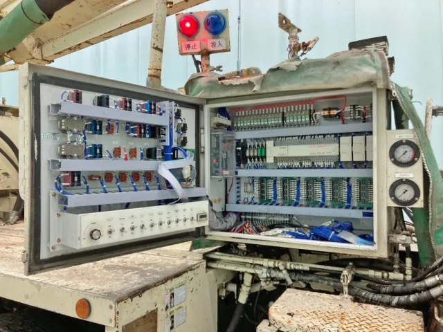 操作盤内部の状態です。|三菱 スーパーグレート BDG-FV50JY改の写真40