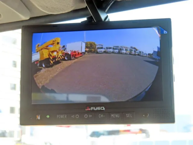 液晶バックモニター付きです。|三菱 キャンター 2RG-FBAV0(2WD)の写真11