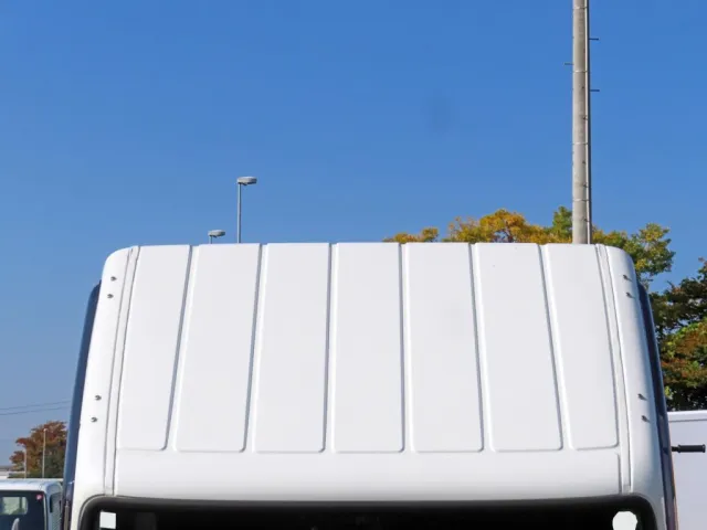 三菱 キャンター 2RG-FBAV0(2WD)の写真15