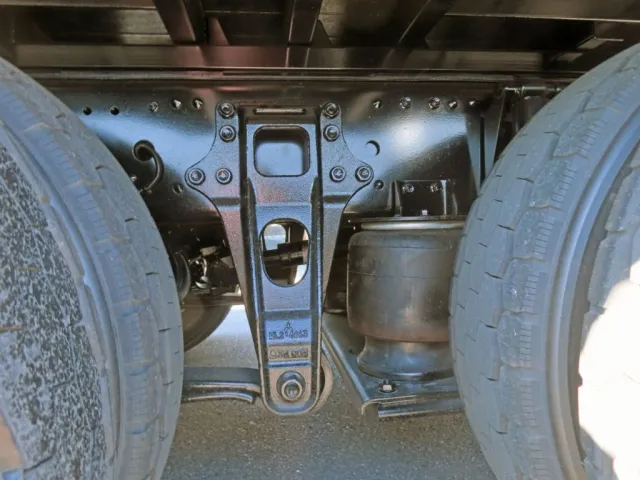 エアサスです。|三菱 スーパーグレート 2PG-FS84VZの写真5