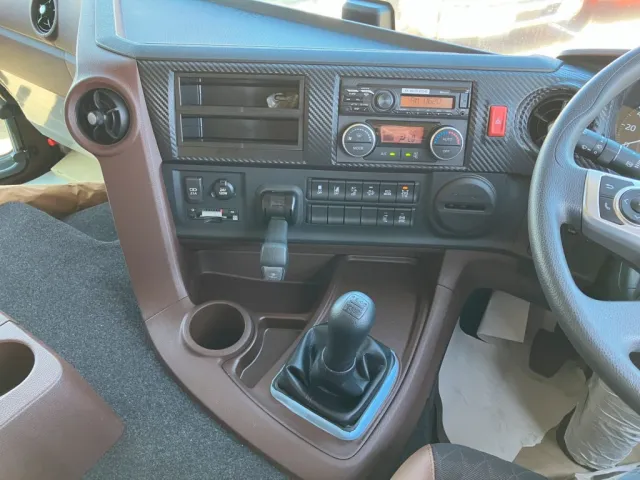 パネル周りの状態です。|日野 プロフィア 2DG-FS1AHEの写真24