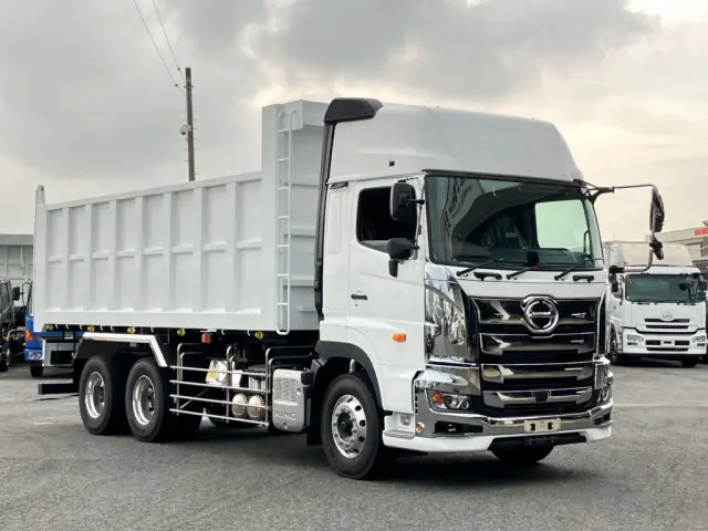 日野 プロフィア 2DG-FS1AJE(6x4)の写真2