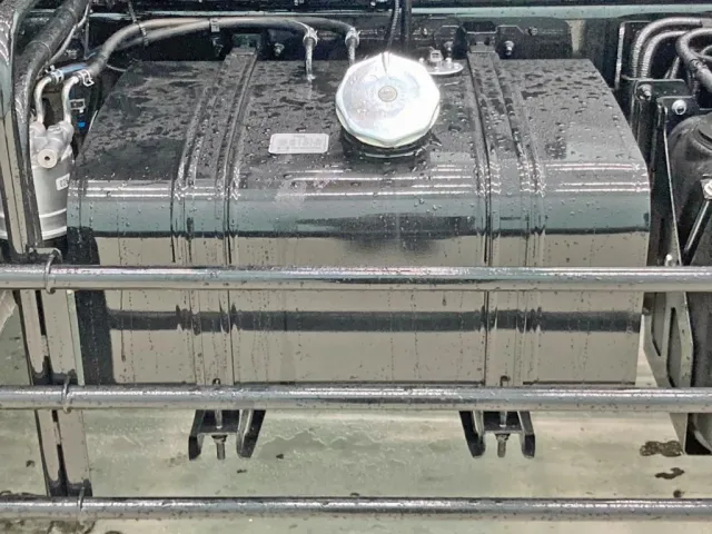 燃料タンクは100Lです。|日野 レンジャー 2KG-FJ2ACAの写真15