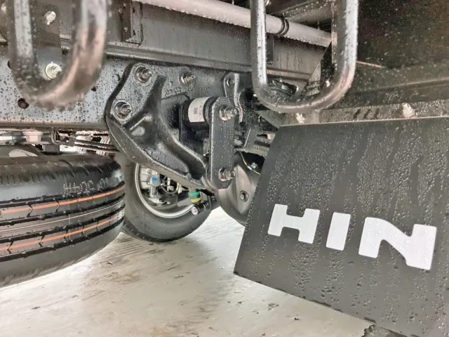 リーフサスです。|日野 デュトロ 2KG-XZU712M(2WD)の写真5