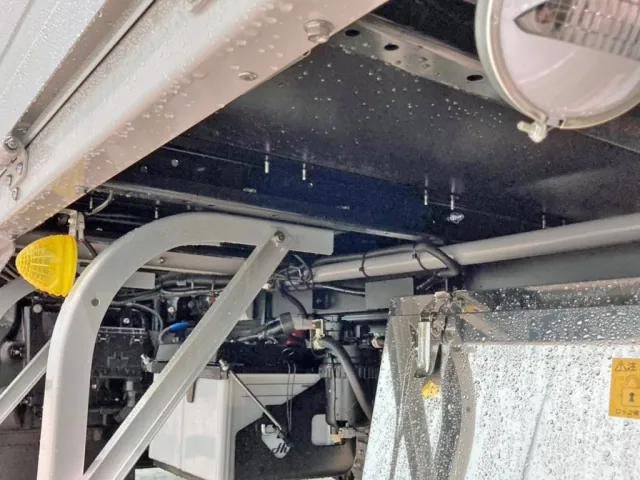 シャーシとネタの状態です。(縦ネタ・横ネタは鉄製です)|日野 デュトロ 2KG-XZU712M(2WD)の写真6