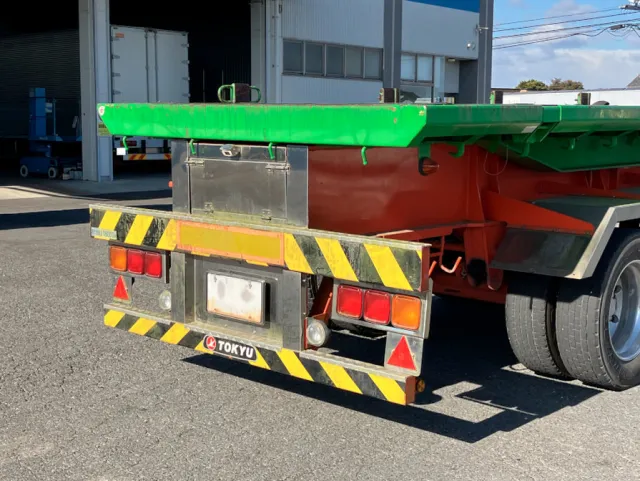 リヤ周りの状態です。細かいキズサビがあります|東急  TF28H7B2Sの写真44