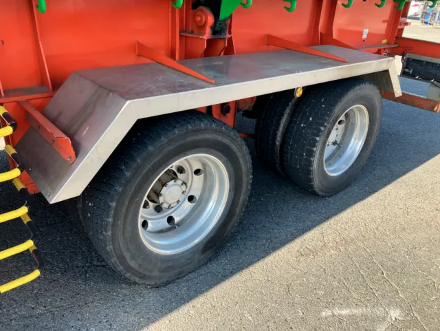 リヤフェンダーはステンレス製です。|東急  TF28H7B2Sの写真46