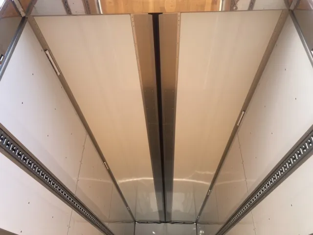 センタービームレス仕様です。|日野 プロフィア 2KG-FW1AHCの写真20