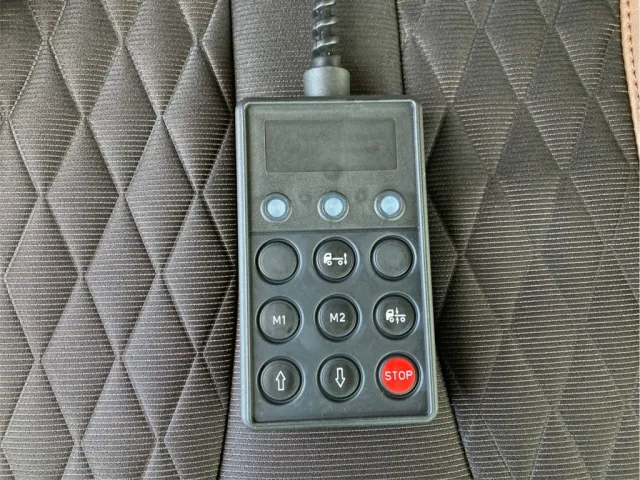 エアサスのコントローラーです。|日野 プロフィア 2KG-FW1AHCの写真28