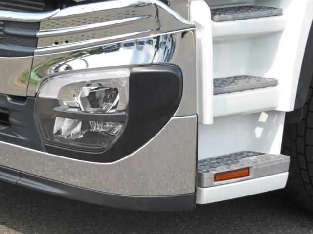 サイトアラウンドモニターシステム付きです。|三菱 スーパーグレート 2PG-FS84VZの写真16