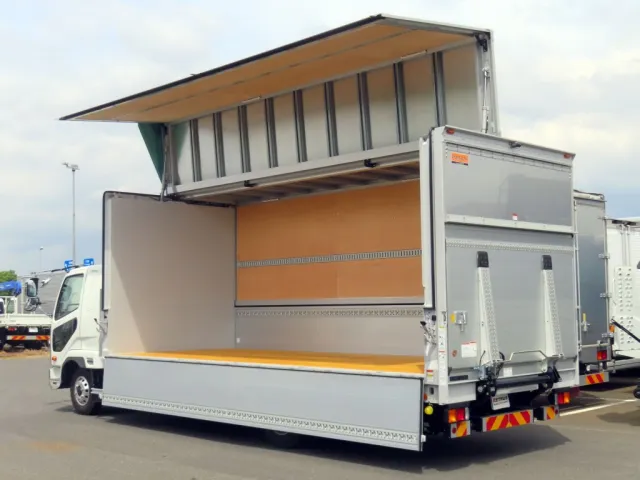 三菱 ファイター 2KG-FK65F(2WD)の写真3