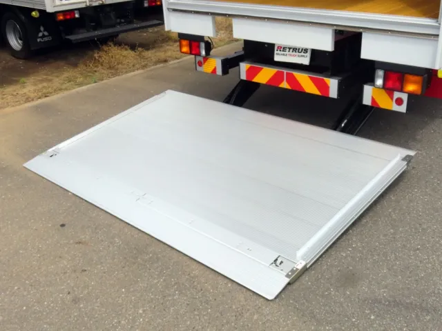 ゲートのステージの状態です。|三菱 ファイター 2KG-FK65F(2WD)の写真10