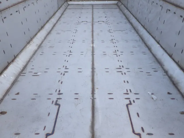 床の状態です。|三菱 スーパーグレート 2PG-FV80VYの写真8