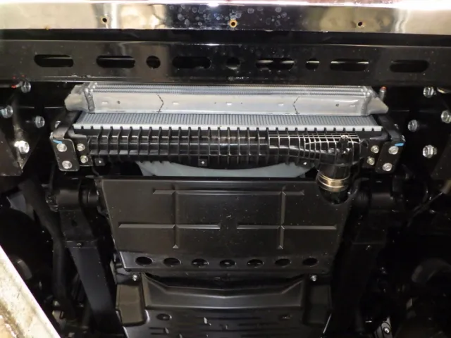 ボディー下周りの状態です。|三菱 スーパーグレート 2PG-FV80VYの写真35