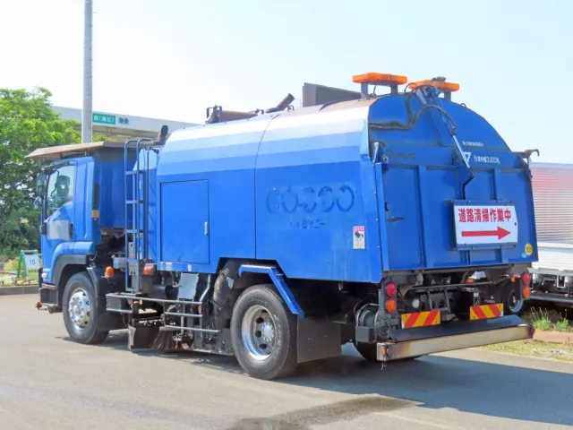 いすゞ フォワード QKG-FVR34U2改の写真3