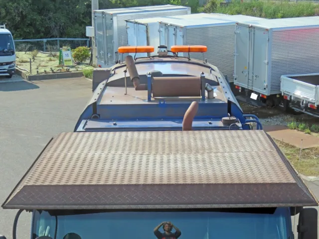 いすゞ フォワード QKG-FVR34U2改の写真25