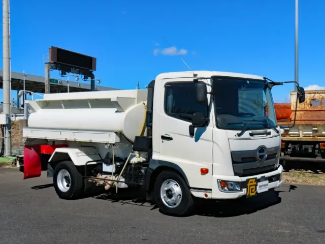 日野 レンジャー 2KG-FC2ABA(2WD)の写真2