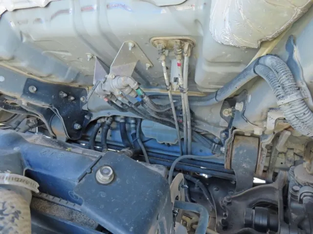 キャブ下に軽いサビがあります。|日野 レンジャー 2KG-FC2ABA(2WD)の写真43