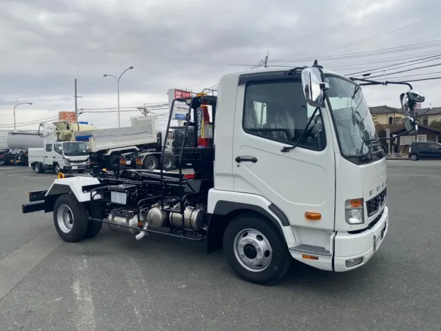 三菱 ファイター 2KG-FK72F(2WD)の写真2