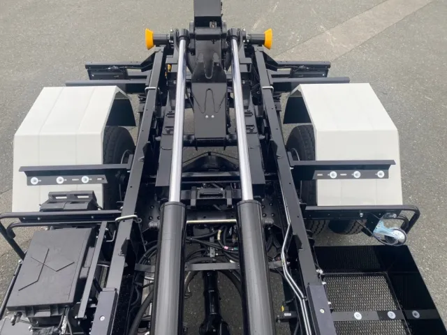 ツインシリンダーです|三菱 ファイター 2KG-FK72F(2WD)の写真14