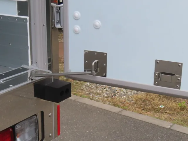 90℃ストッパー付きです。|日野 レンジャー 2KG-FD2ABG(2WD)の写真14