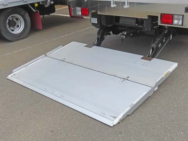 ゲートのステージの状態です。|日野 レンジャー 2KG-FD2ABG(2WD)の写真15