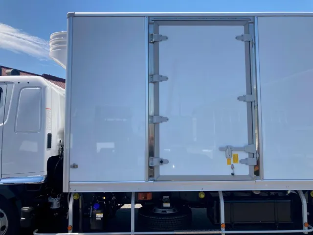 Sドアを閉めた状態です。|日野 レンジャー 2KG-FD2ABG(2WD)の写真25